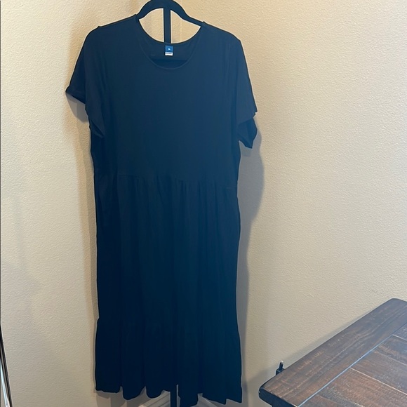 Old Navy Black long Short Sleeve Dress. NWOT - Picture 1 of 3